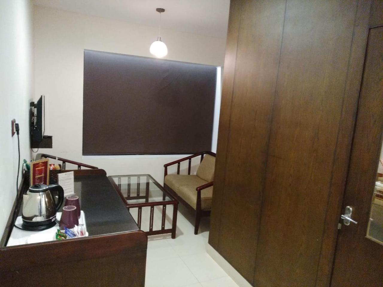 Hotel Merlin International Thrissur Exterior foto