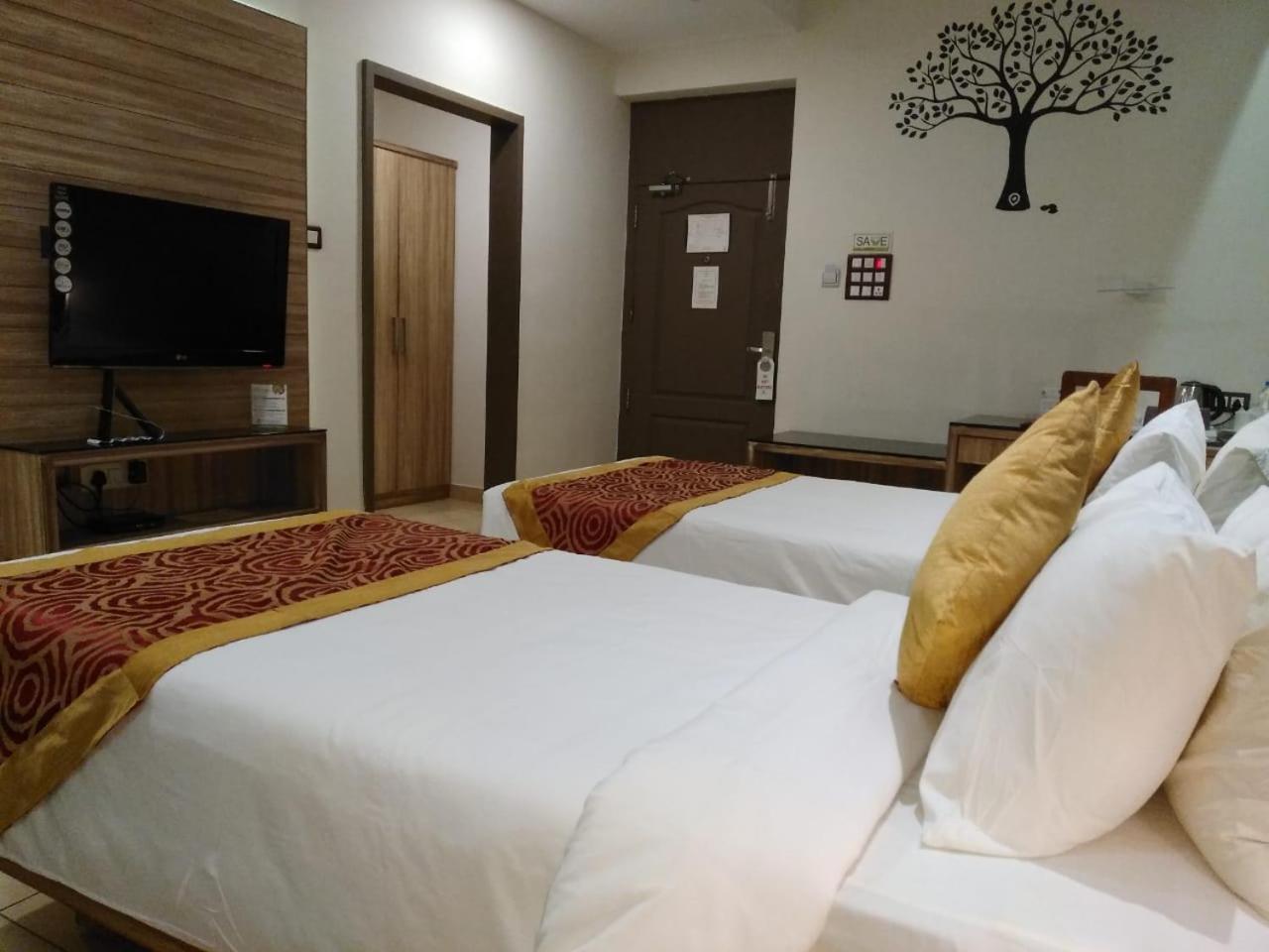 Hotel Merlin International Thrissur Exterior foto